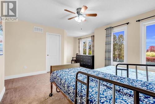 3152 Angel Pass Drive, Mississauga, ON - Indoor Photo Showing Bedroom