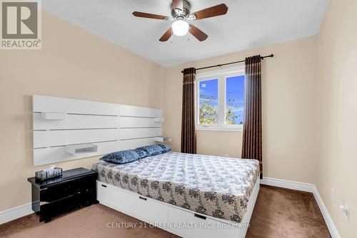 3152 Angel Pass Drive, Mississauga, ON - Indoor Photo Showing Bedroom