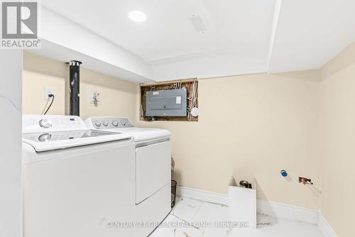 3152 Angel Pass Drive, Mississauga, ON - Indoor Photo Showing Laundry Room