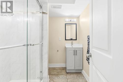 3152 Angel Pass Drive, Mississauga, ON - Indoor Photo Showing Bathroom