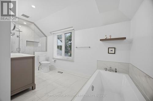 2509 King Forrest Drive, Mississauga, ON - Indoor Photo Showing Bathroom