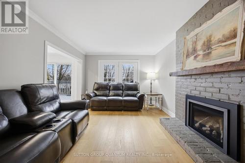 2509 King Forrest Drive, Mississauga, ON - Indoor Photo Showing Living Room With Fireplace
