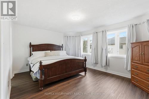 5189 Blue Spruce Avenue, Burlington, ON - Indoor Photo Showing Bedroom