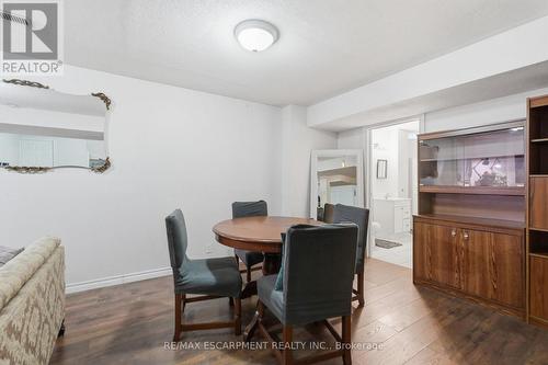 5189 Blue Spruce Avenue, Burlington, ON - Indoor Photo Showing Dining Room