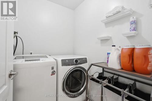 5189 Blue Spruce Avenue, Burlington, ON - Indoor Photo Showing Laundry Room