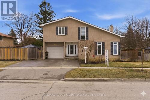 209 DARCY STREET  Oshawa (Centennial), ON L1G 3B9