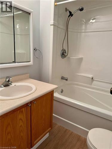 52 Walter Street, Kitchener, ON - Indoor Photo Showing Bathroom