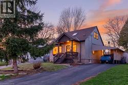 9 MORTON Avenue  Dundas, ON L9H 2P4