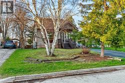 9 MORTON Avenue  Dundas, ON L9H 2P4