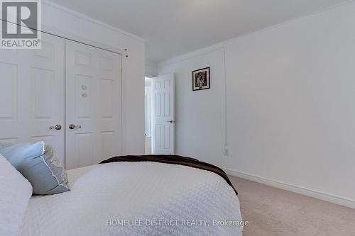 847 Greenleaf Gate, Oshawa, ON - Indoor Photo Showing Bedroom