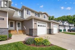 304 940 Bradley STREET Moose Jaw, SK S6J 3M4