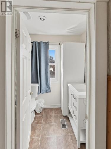 86 Pardee Ave, Sault Ste Marie, ON - Indoor