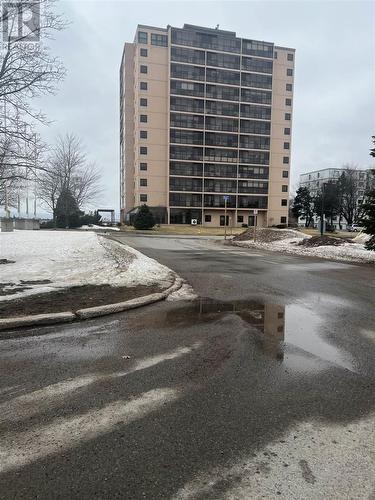 89 Pine ST # 407  Sault Ste. Marie, ON P6A 6M6