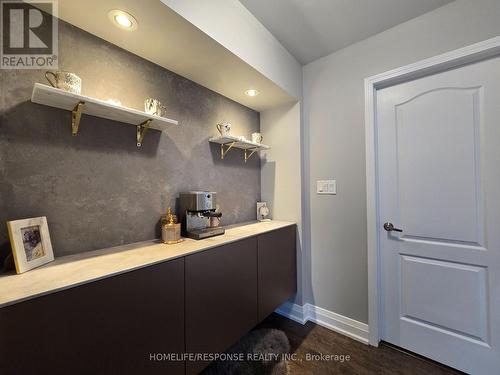 635 Scott Boulevard, Milton, ON - Indoor Photo Showing Other Room