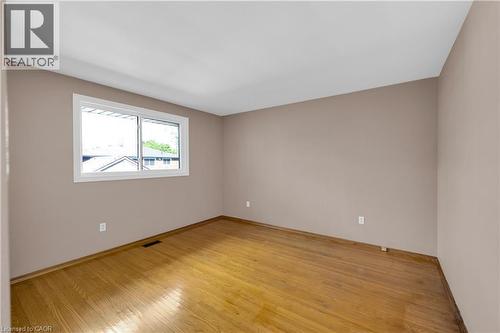 112 Purdy Crescent, Hamilton, ON - Indoor Photo Showing Other Room