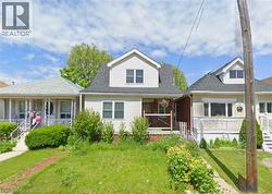 153 CAMERON Avenue N Hamilton, ON L8H 4Z4