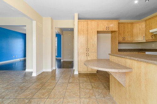 Dinette - 3669 Ch. St-Antoine, Laval (Laval-Ouest), QC - Indoor Photo Showing Kitchen