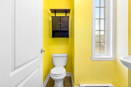 Powder room - 3669 Ch. St-Antoine, Laval (Laval-Ouest), QC - Indoor Photo Showing Bathroom