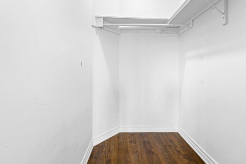 Closet - 3669 Ch. St-Antoine, Laval (Laval-Ouest), QC - Indoor