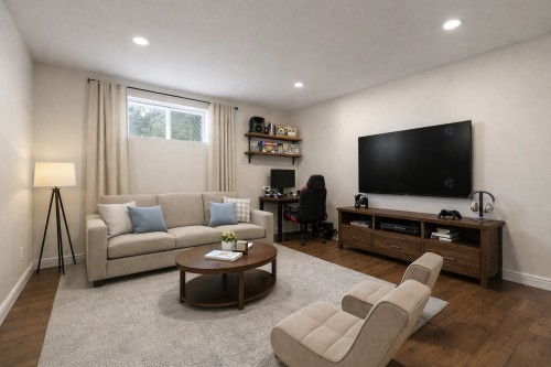 Family Room - 3669 Ch. St-Antoine, Laval (Laval-Ouest), QC - Indoor Photo Showing Living Room