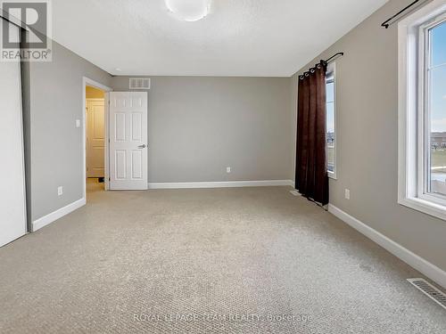 36 Affinity Private, Ottawa, ON - Indoor Photo Showing Other Room