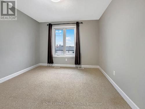 36 Affinity Private, Ottawa, ON - Indoor Photo Showing Other Room