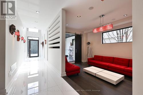 647 Montbeck Crescent, Mississauga, ON - Indoor Photo Showing Other Room