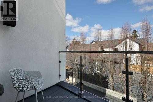 647 Montbeck Crescent, Mississauga, ON - Outdoor With Balcony