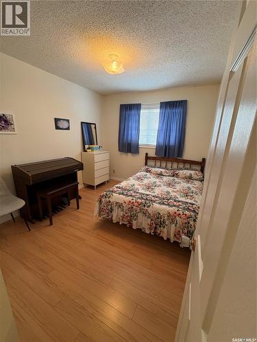 109 Road Avenue, Langenburg, SK - Indoor Photo Showing Bedroom