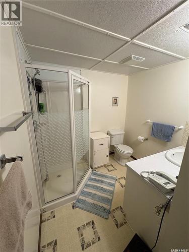 109 Road Avenue, Langenburg, SK - Indoor Photo Showing Bathroom