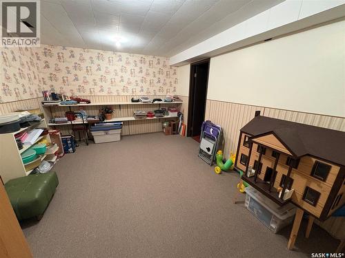 109 Road Avenue, Langenburg, SK - Indoor Photo Showing Other Room