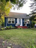 5116 Rannock Avenue Winnipeg, MB R3R 0M8