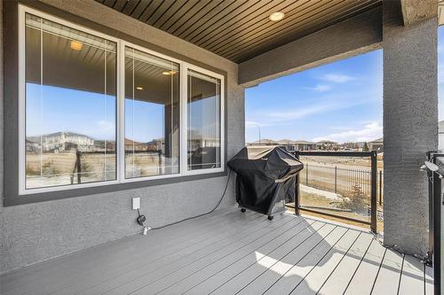 4 Orchard Gate Oak Bluff West - 4 Orchard Gate, Oak Bluff, MB - Outdoor With Deck Patio Veranda With Exterior