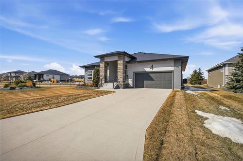 4 Orchard Gate Oak Bluff West - 4 Orchard Gate, Oak Bluff, MB - Outdoor