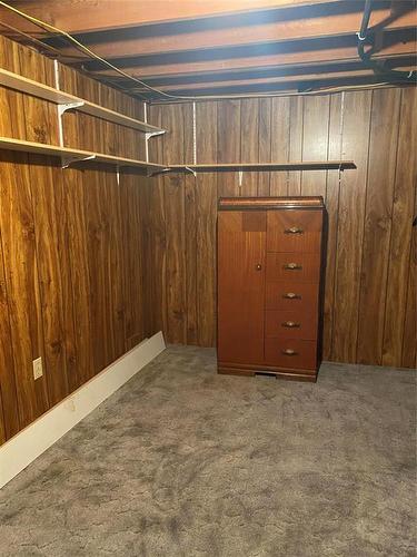 142 Mound Avenue, Pilot Mound, MB - Indoor Photo Showing Other Room