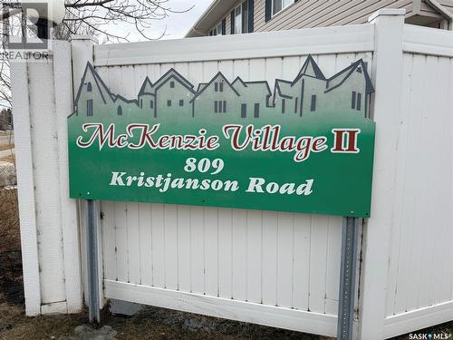 32 809 Kristjanson Road, Saskatoon, SK - Outdoor