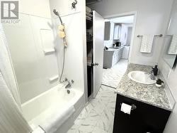 Main Floor Full Piece Bathroom - 