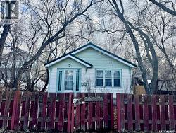 227 Fairchild AVENUE Regina Beach, SK S0G 4C0
