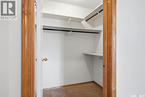 331 960 Assiniboine Avenue, Regina, SK - Indoor With Storage