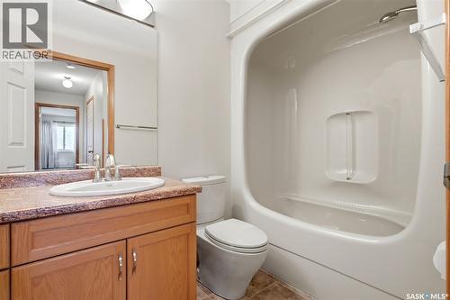 331 960 Assiniboine Avenue, Regina, SK - Indoor Photo Showing Bathroom