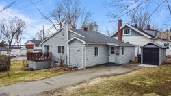 1817 Rue Lakebreeze Deux-Montagnes, QC J7R 1A7