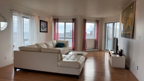Salon - 805-7680 Boul. Marie-Victorin, Brossard, QC - Indoor Photo Showing Living Room