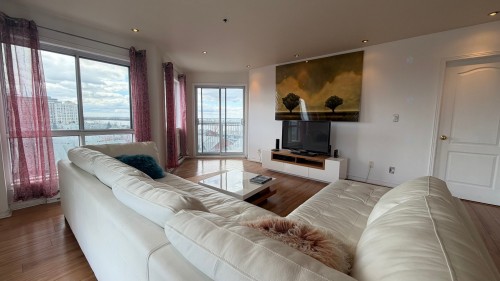 Salon - 805-7680 Boul. Marie-Victorin, Brossard, QC - Indoor Photo Showing Living Room