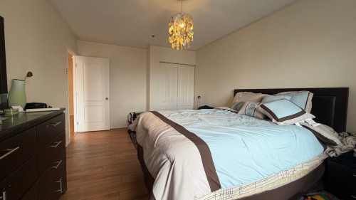 Chambre à coucher - 805-7680 Boul. Marie-Victorin, Brossard, QC - Indoor Photo Showing Bedroom