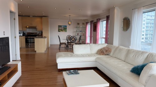 Salon - 805-7680 Boul. Marie-Victorin, Brossard, QC - Indoor Photo Showing Living Room