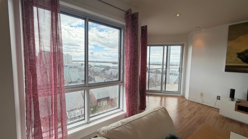 Vue sur l'eau - 805-7680 Boul. Marie-Victorin, Brossard, QC - Indoor Photo Showing Other Room