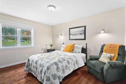 Chambre à coucher - 75 Ch. Laforest, Litchfield, QC - Indoor Photo Showing Bedroom