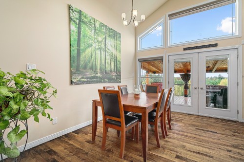 Salle à manger - 75 Ch. Laforest, Litchfield, QC - Indoor Photo Showing Dining Room
