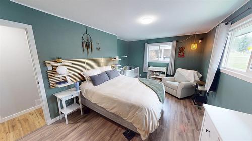 2620 3Rd Street, Cranbrook, BC - Indoor Photo Showing Bedroom