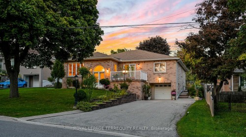 134 Hadrian Drive, Toronto, ON - Outdoor With Deck Patio Veranda